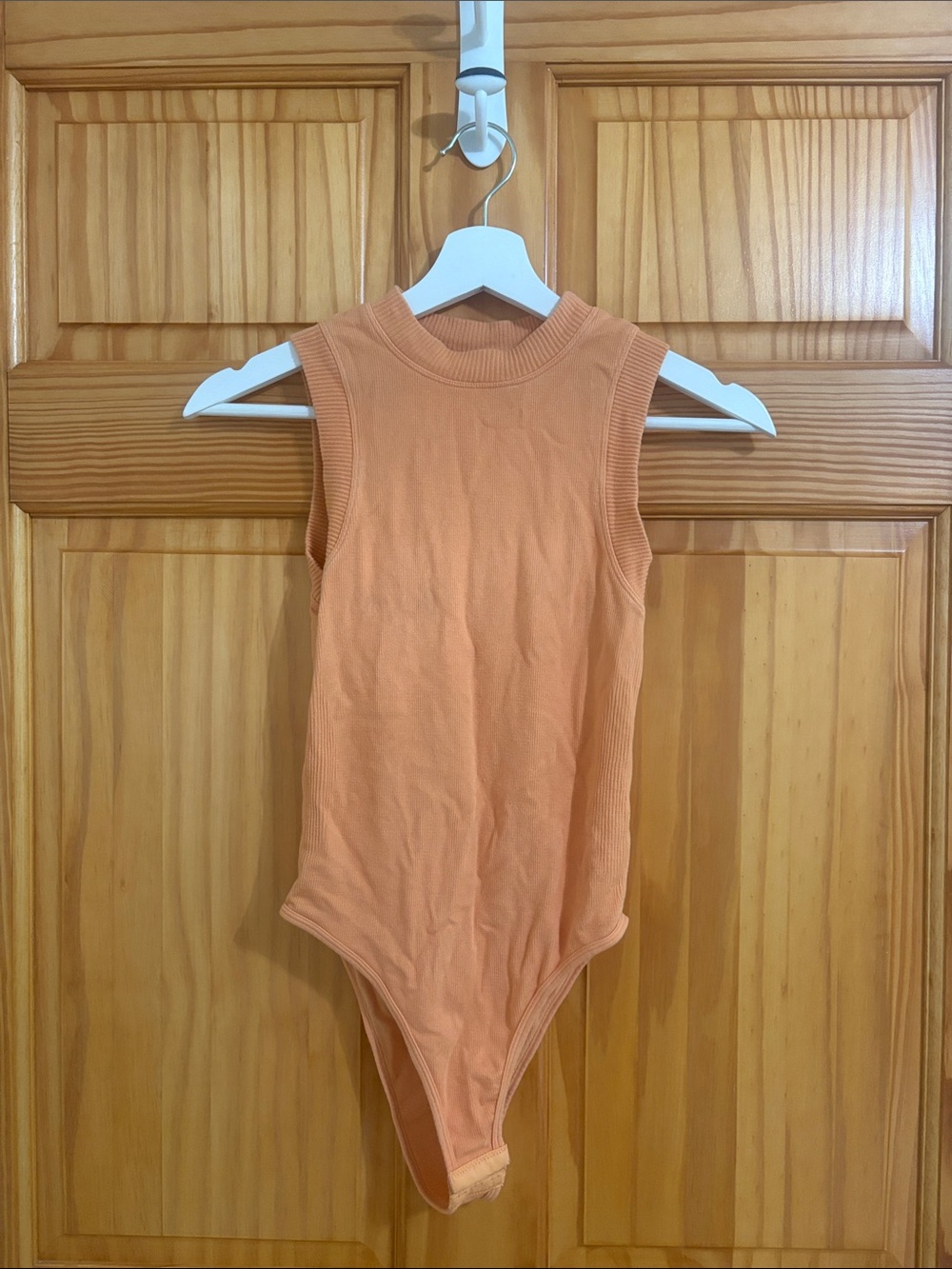 Dynamic Size Small Orange Ribbed Bodysuit